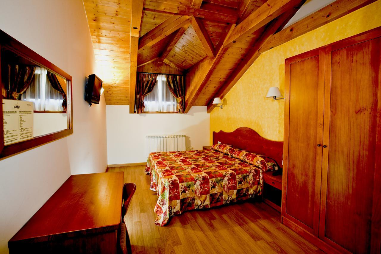 Hotel Montseny Espuy Esterno foto
