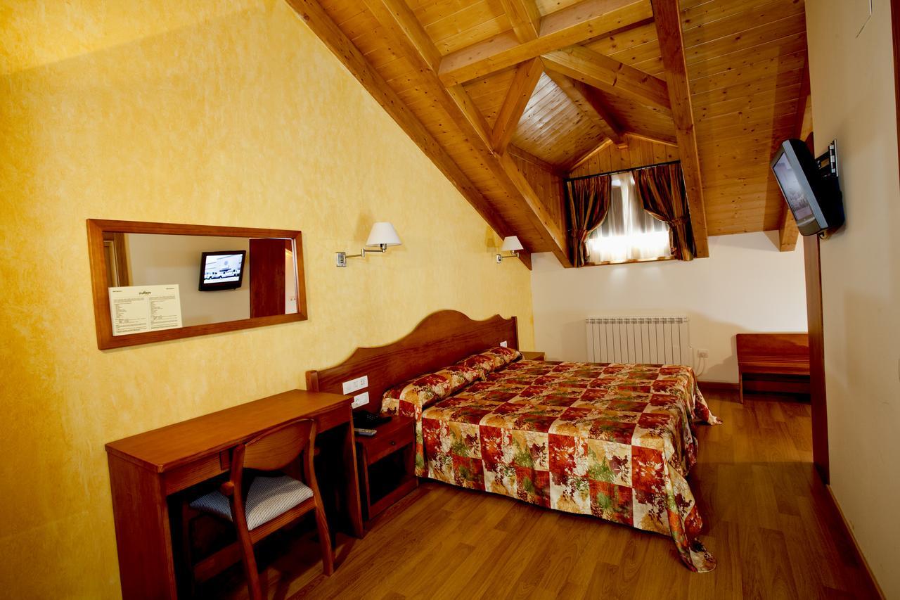 Hotel Montseny Espuy Esterno foto